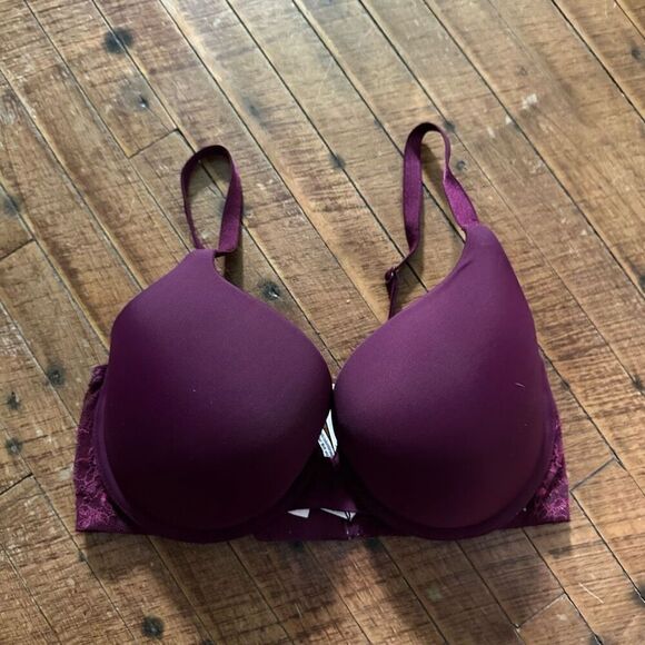 Victoria’s Secret t-shirt push-up full coverage 32DD bra - Picture 1 of 3